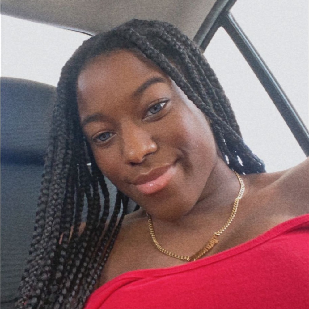 Meet your Posher, Vanessa